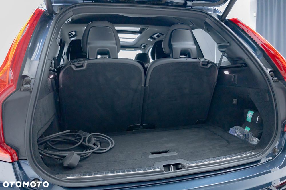 Volvo XC 90 T8 AWD Plug-In Hybrid R-Design 7os - 41