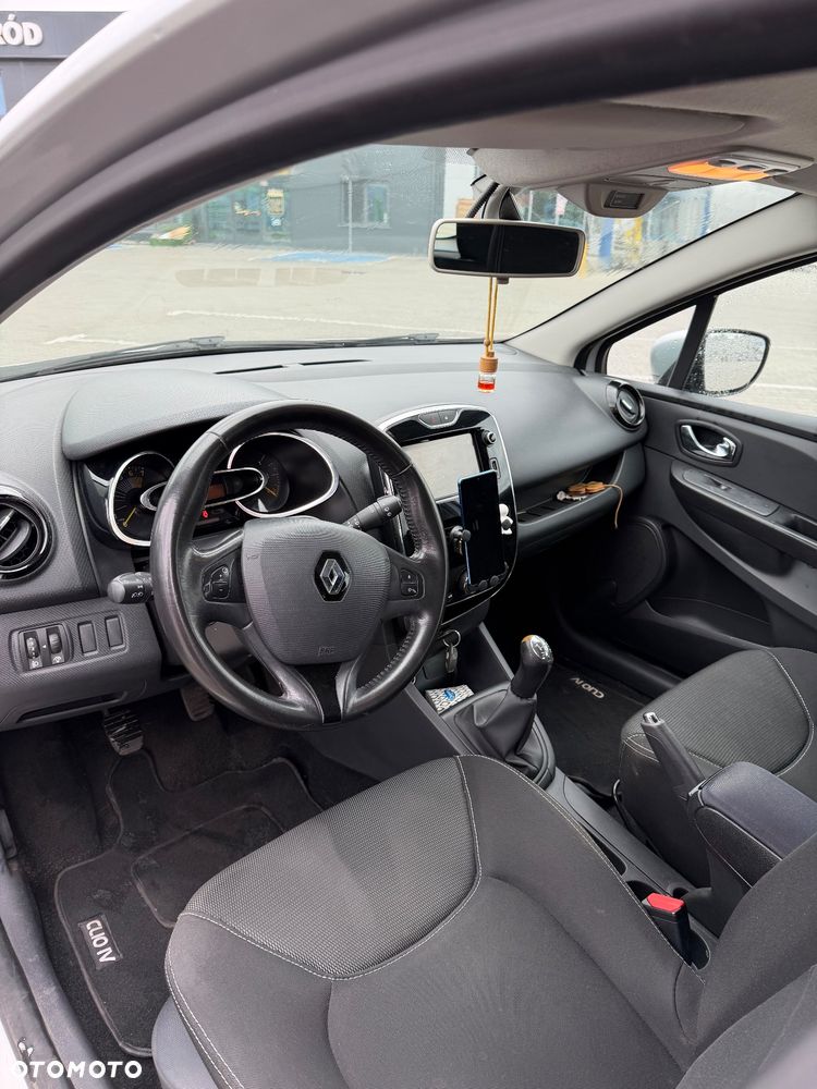Renault Clio 1.2 16V Business - 20