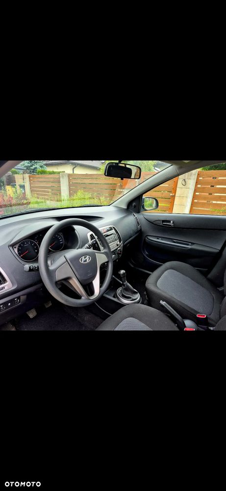Hyundai i20 1.25 Classic + - 10