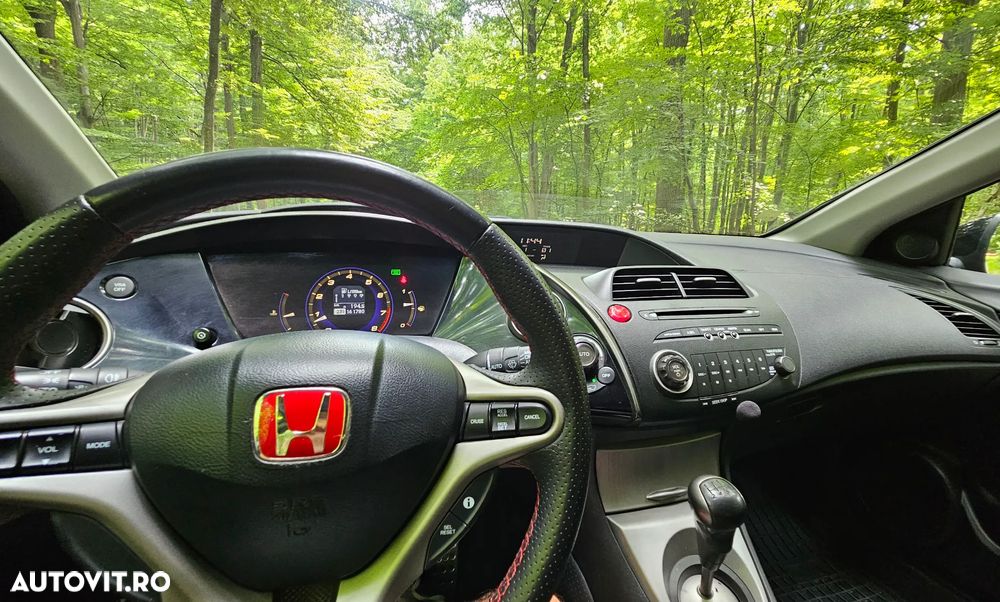 Honda Civic 1.8i Sport - 7