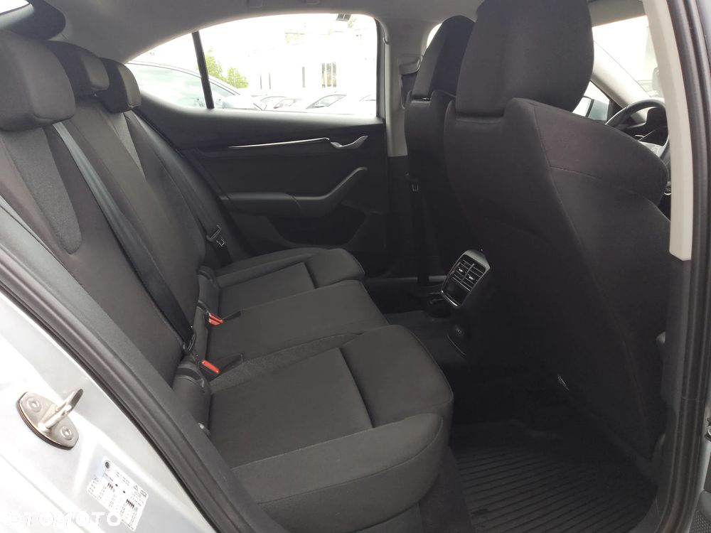Skoda Octavia 1.5 TSI Essence - 19