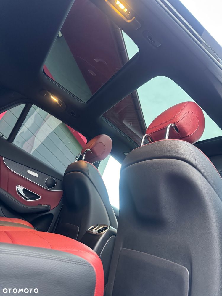 Mercedes-Benz GLC 300 4Matic 9G-TRONIC AMG Line Plus - 15