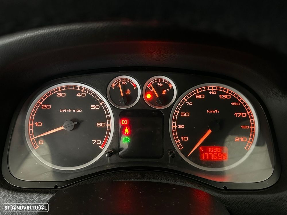 Peugeot 307 1.4 XR - 12