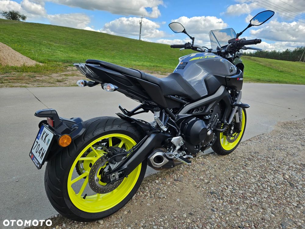 Yamaha MT - 4