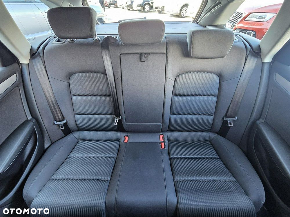 Audi A4 Avant 2.0 TDI 116g DPF Ambiente - 14