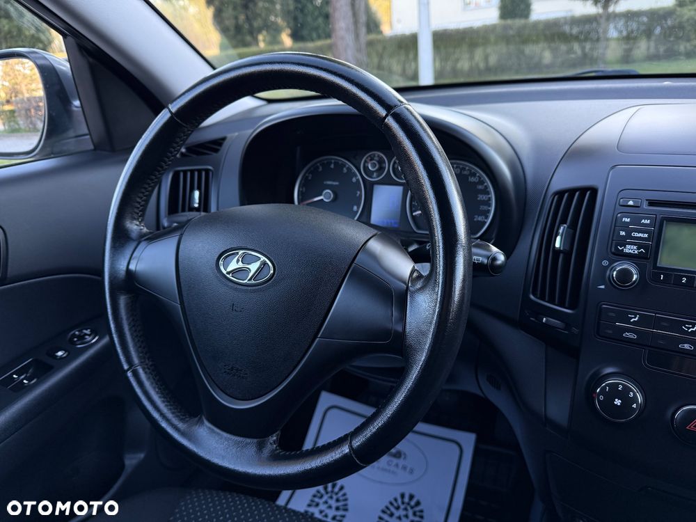 Hyundai i30 i30cw 1.6 Edition Plus - 36