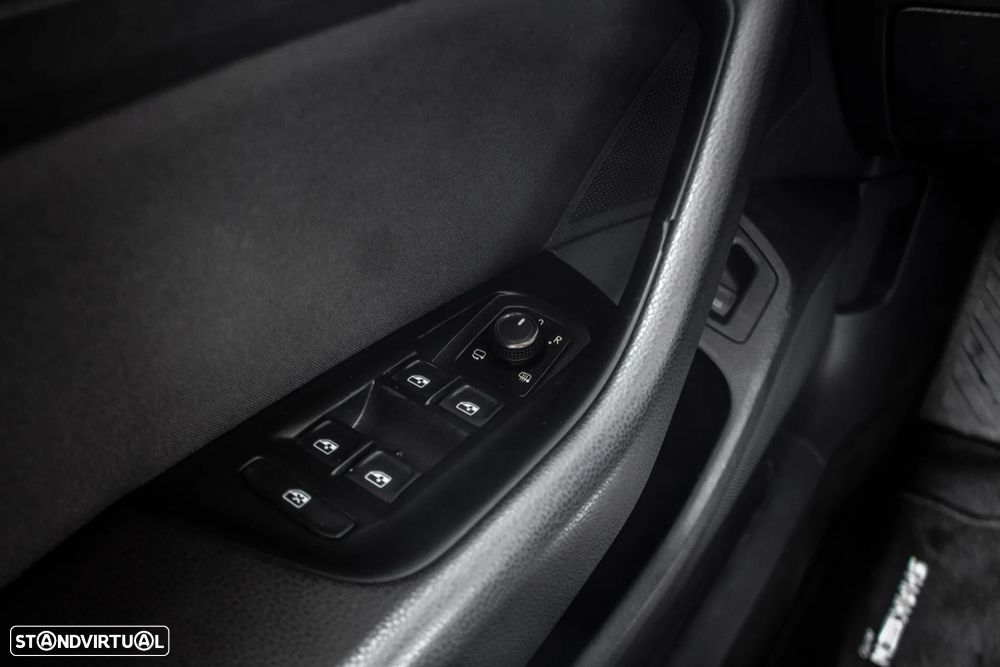 VW Passat Variant 1.6 TDI (BlueMotion ) Comfortline - 18