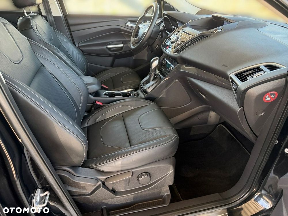 Ford Kuga - 24