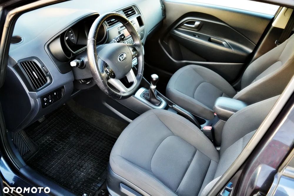Kia Rio 1.2 Edition 7 - 17