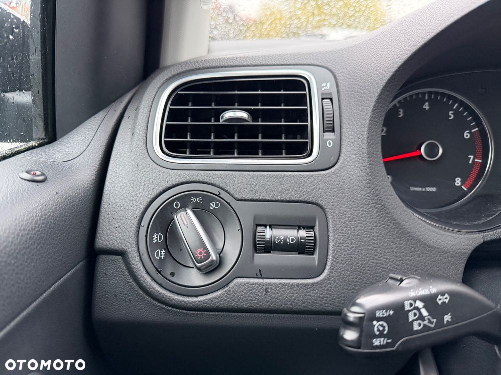 Volkswagen Polo 1.2 Blue Motion Technology Life - 28