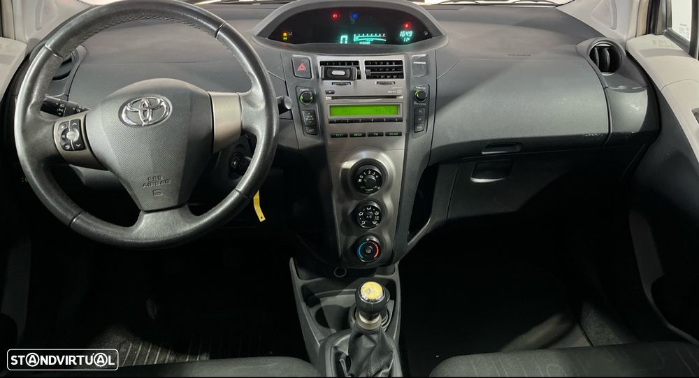 Toyota Yaris 1.0 VVT-i - 3
