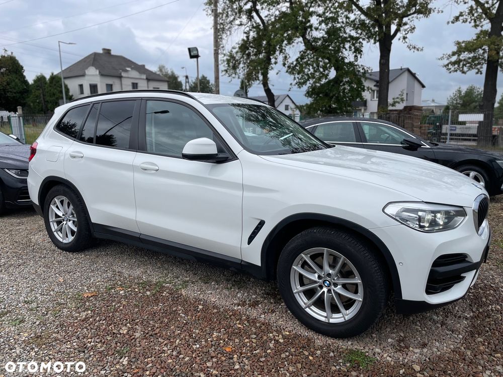 BMW X3 xDrive20d Advantage - 16