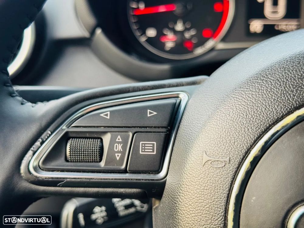 Audi A1 1.6 TDI S-line - 23