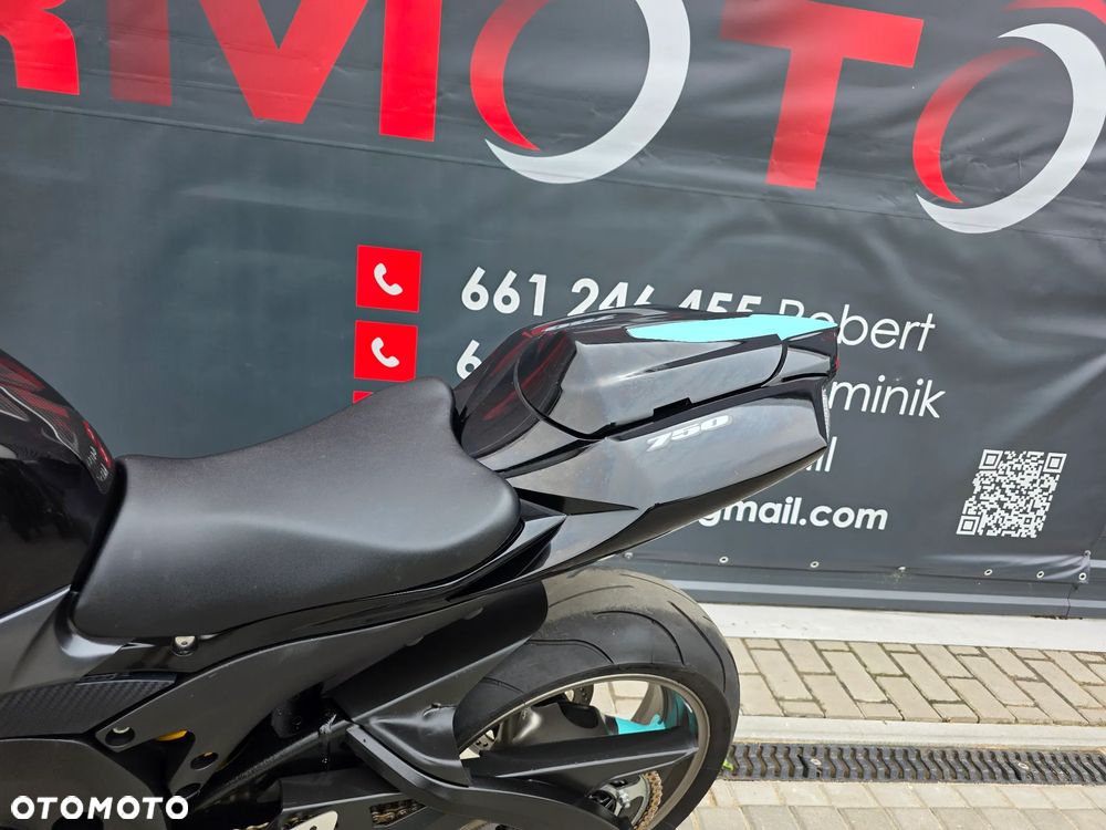 Suzuki GSX-R - 27