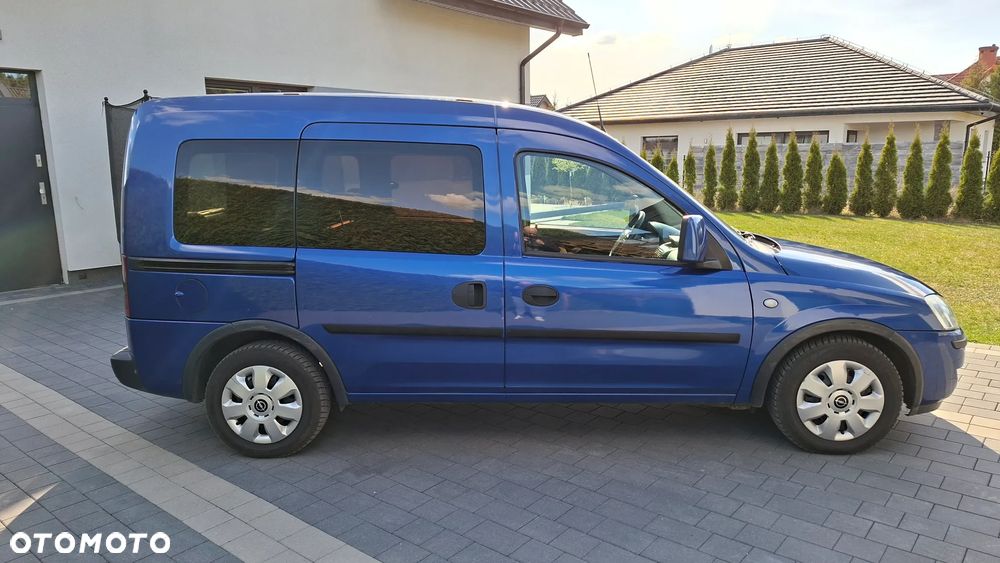 Opel Combo Tour - 4