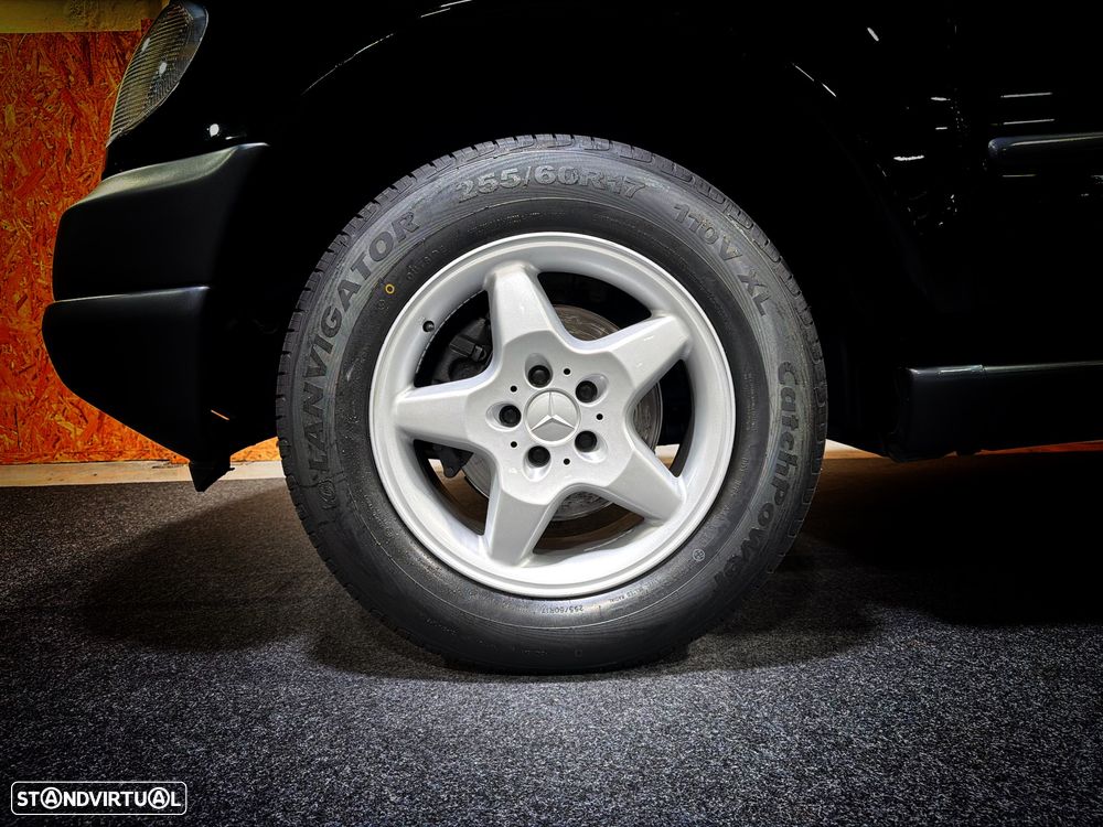 Mercedes-Benz ML 270 - 44