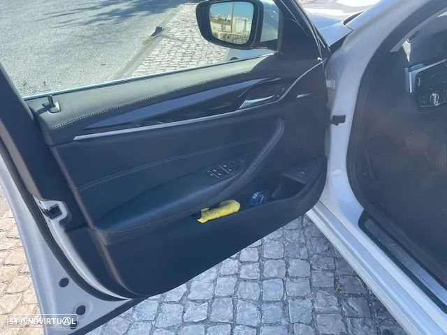 BMW 520 d Line Luxury Auto - 6