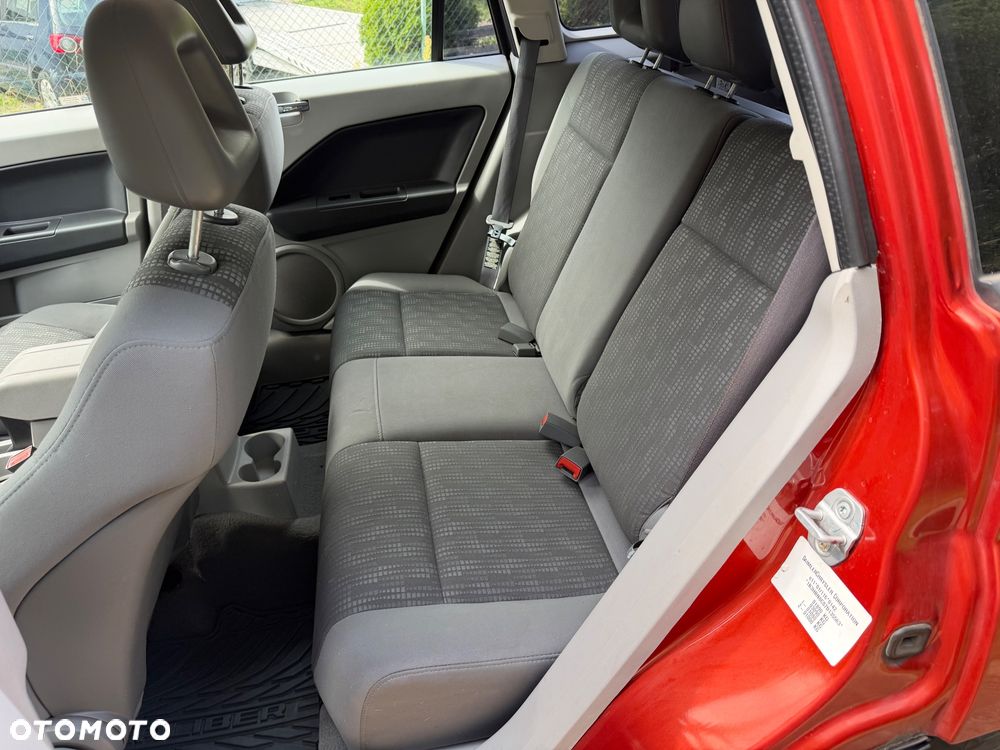 Dodge Caliber 1.8 SXT - 13