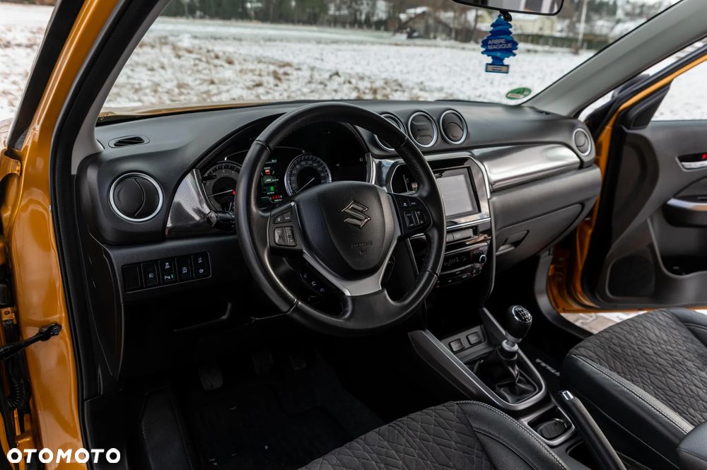 Suzuki Vitara 1.4 Boosterjet SHVS Premium 2WD - 30