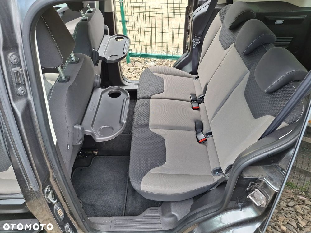 Ford Tourneo Courier 1.0 EcoBoost S&S Titanium - 21