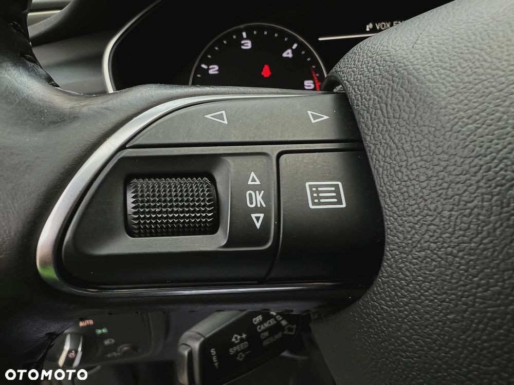 Audi A6 Avant 2.0 TDI Ultra S tronic - 25