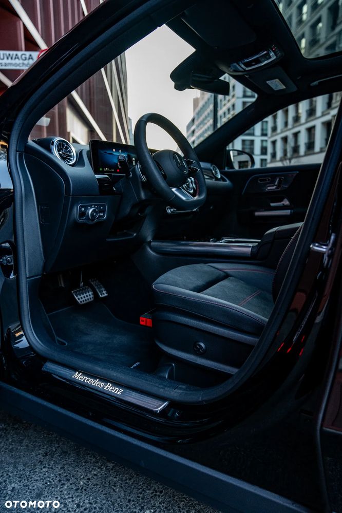 Mercedes-Benz GLA 200 mHEV AMG Line 7G-DCT - 30