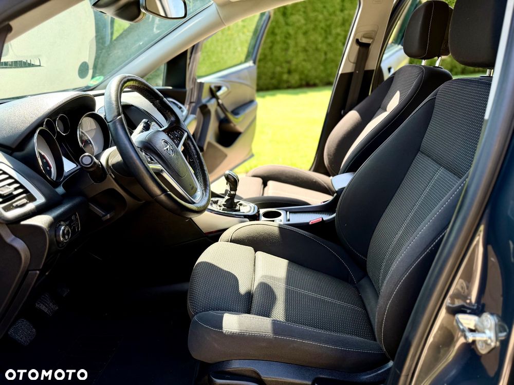 Opel Astra 1.4 Turbo Color Edition - 23