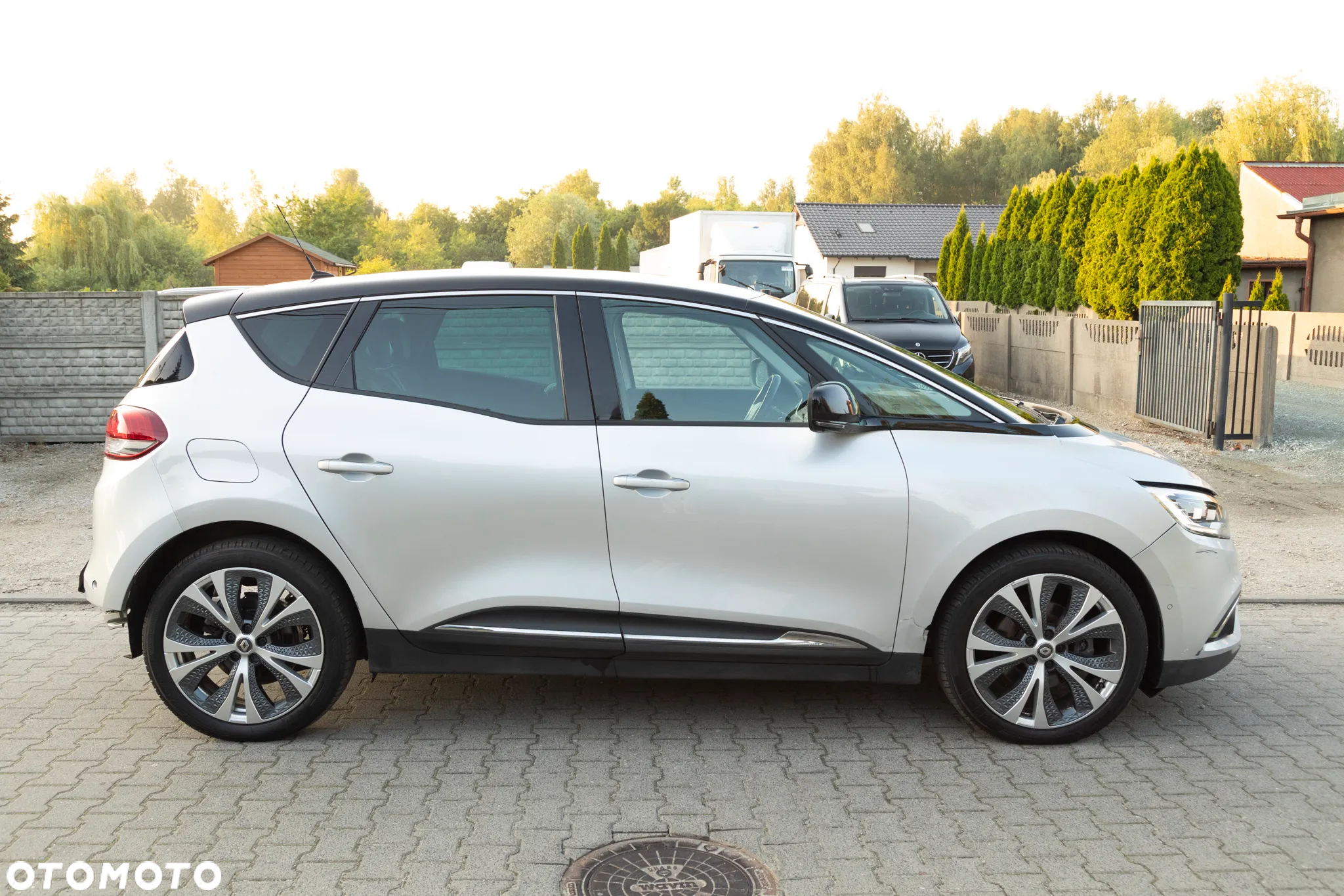 Renault Scenic 1.6 dCi Bose - 8
