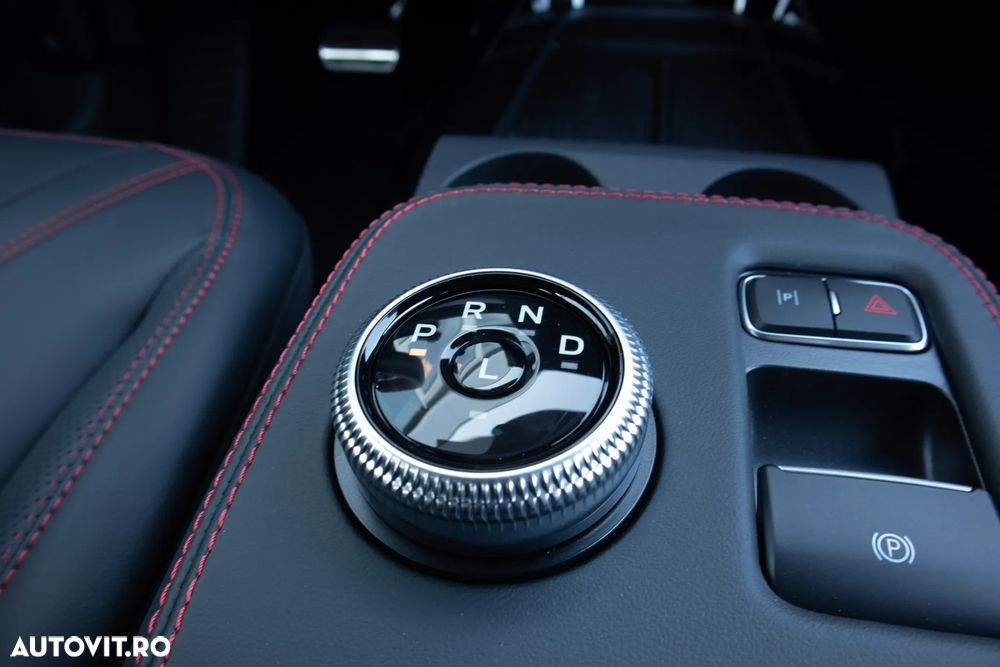 Ford Mustang Mach-E - 29