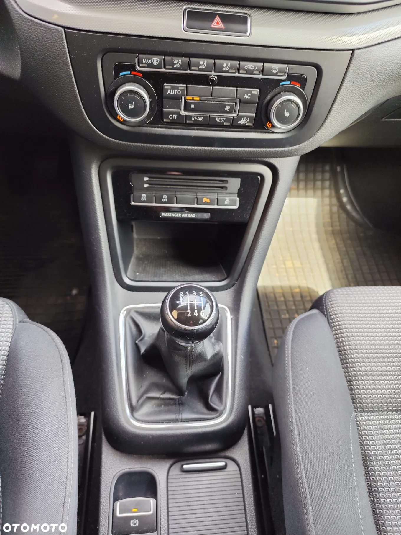 Volkswagen Sharan 2.0 TDI Comfortline - 10