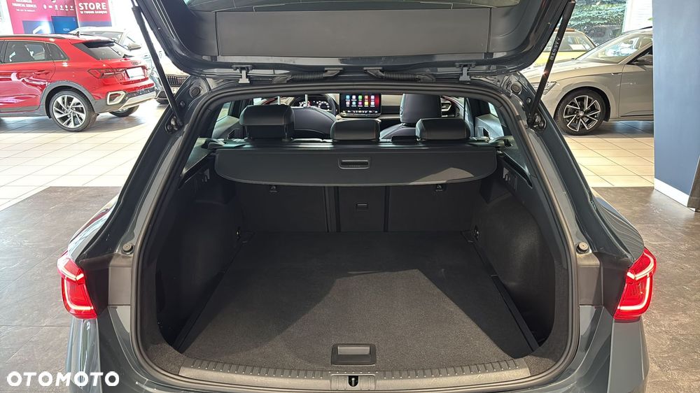 Seat Leon Sportstourer 1.5 eTSI FR DSG - 18