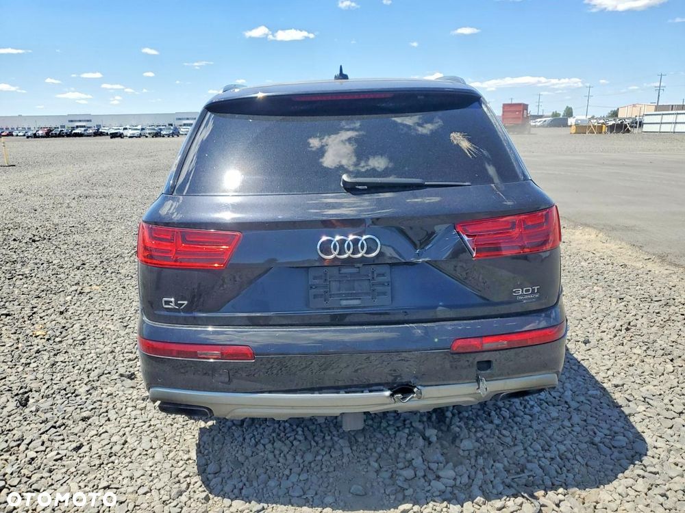 Audi Q7 3.0 TFSI Quattro Tiptronic - 6