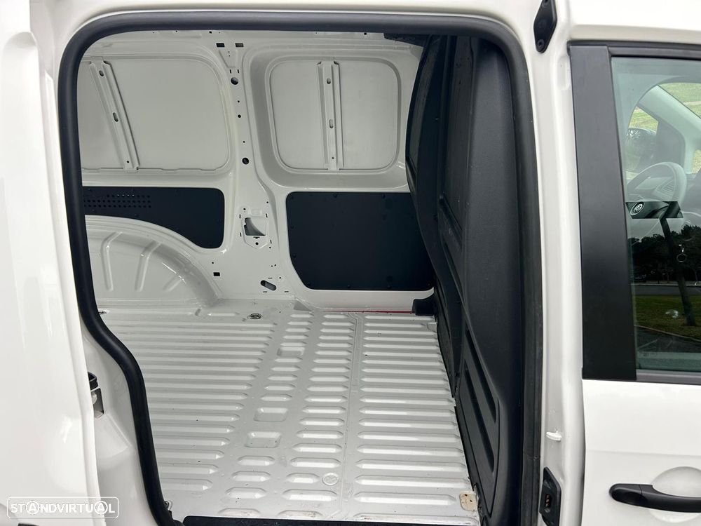 VW Caddy Maxi 2.0 TDi BM Extra AC - 14