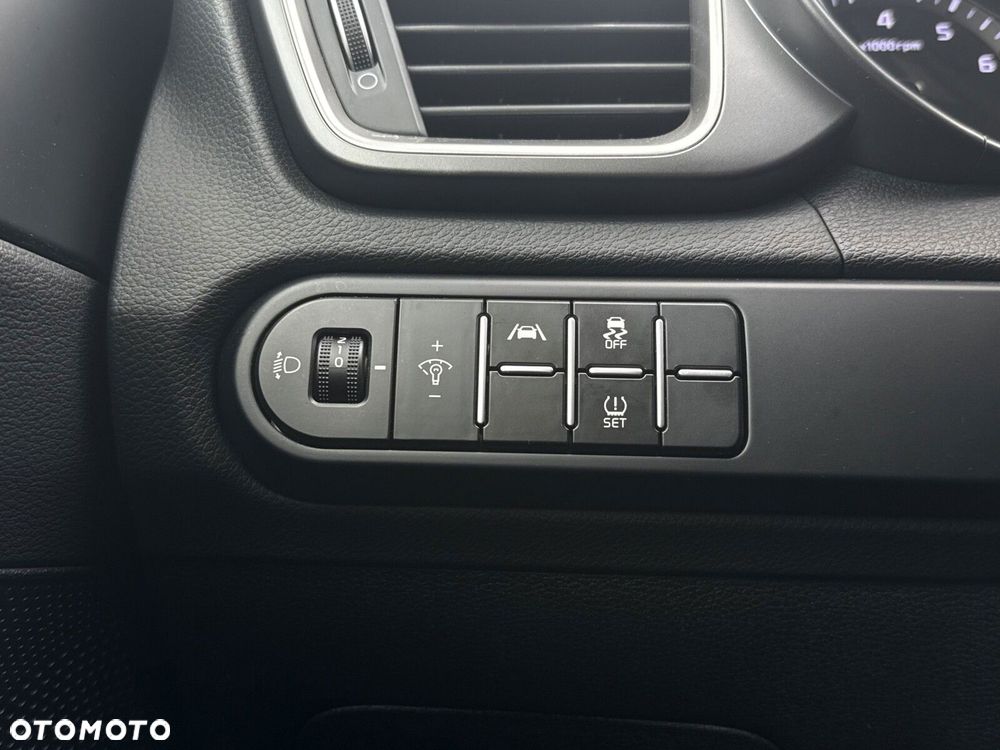 Kia Ceed - 20