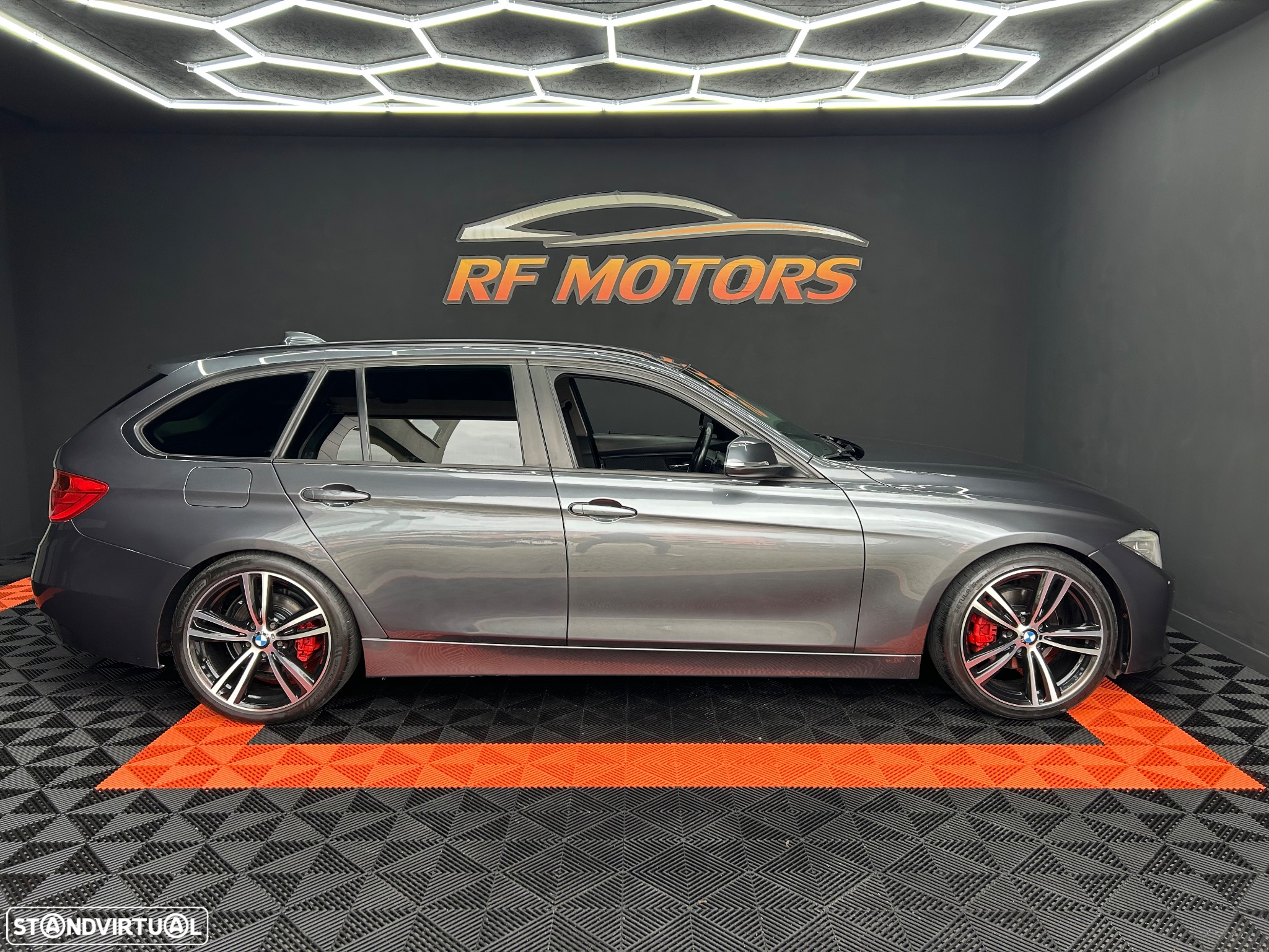 BMW 320 d Touring Auto Line Sport - 4