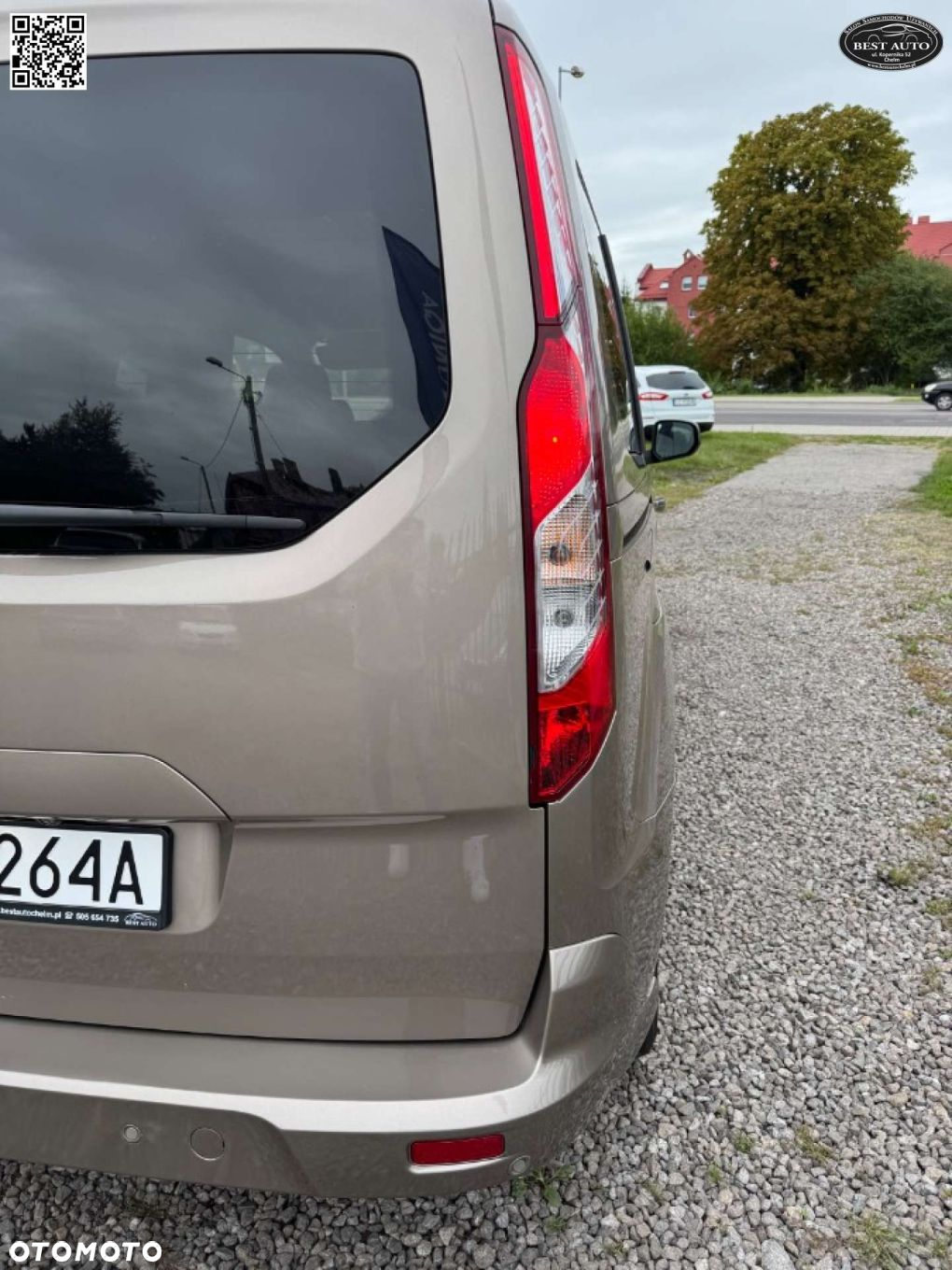 Ford Tourneo Connect Grand - 12