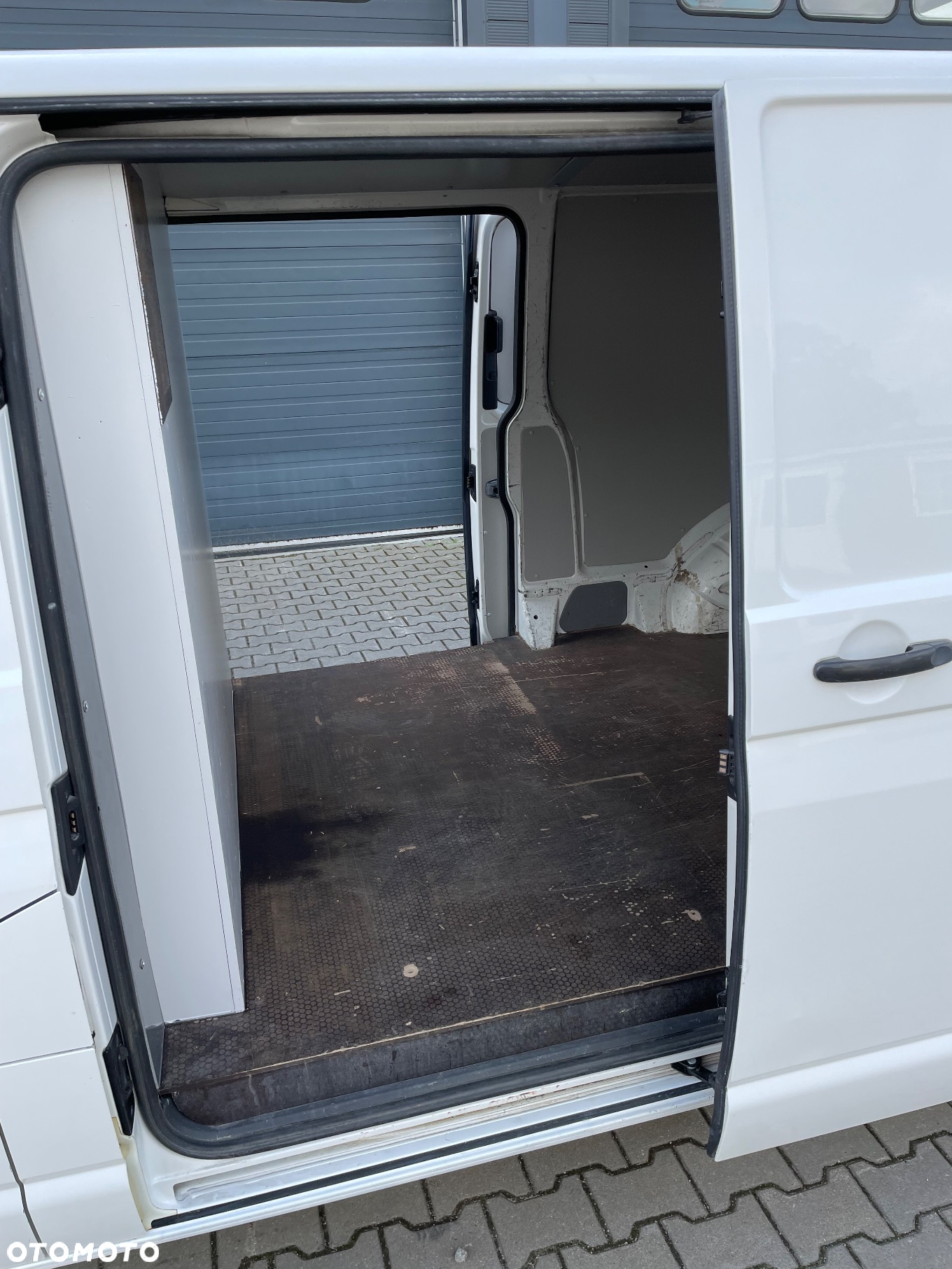 Volkswagen Transporter - 11