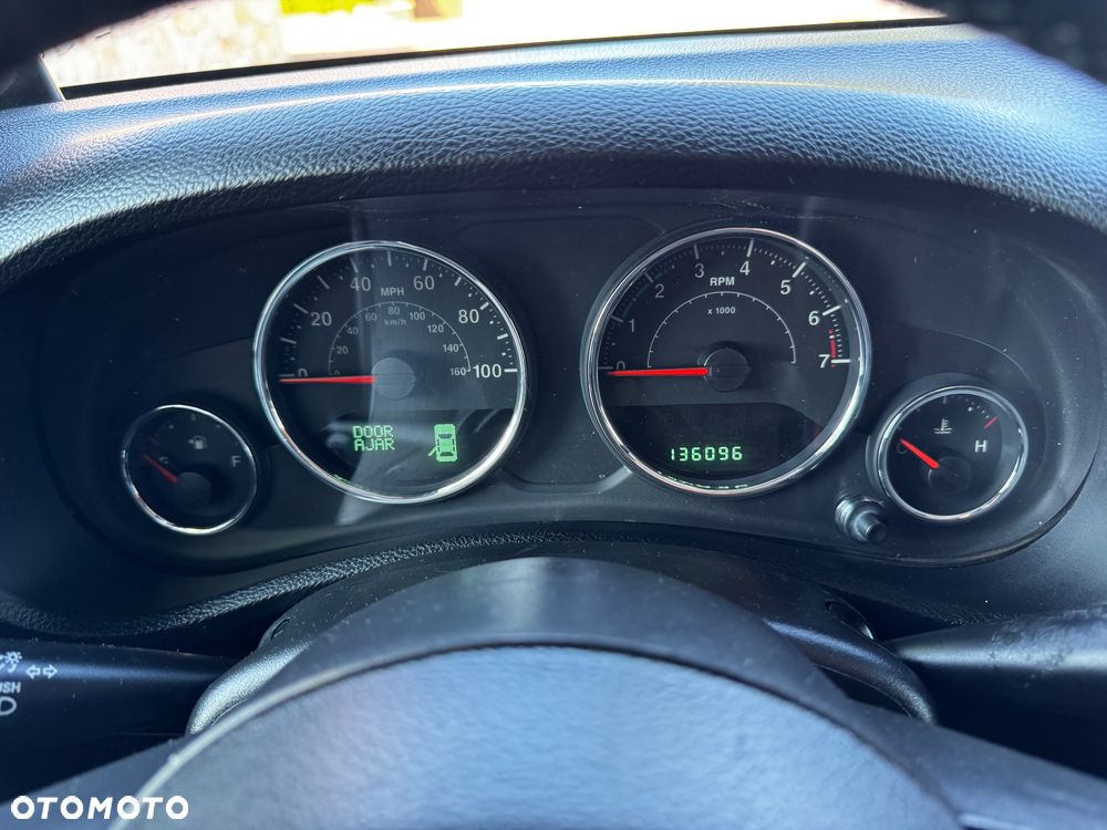 Jeep Wrangler 3.6 Unlim Sahara - 14