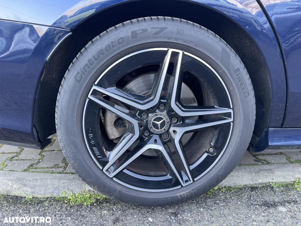 Mercedes-Benz E - 24