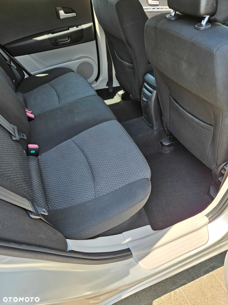 Kia Ceed - 5