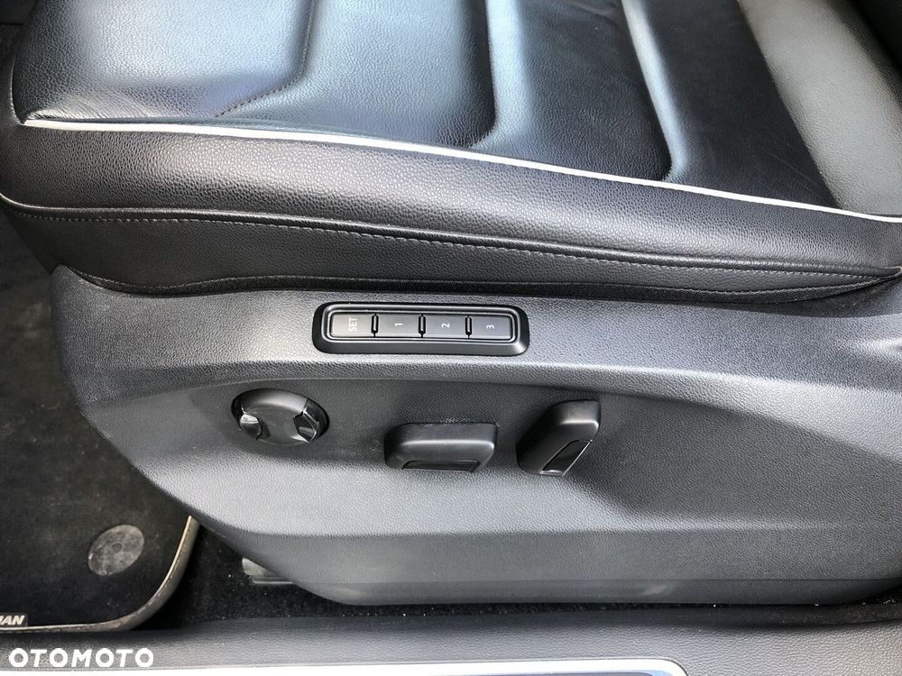 Volkswagen Tiguan - 11