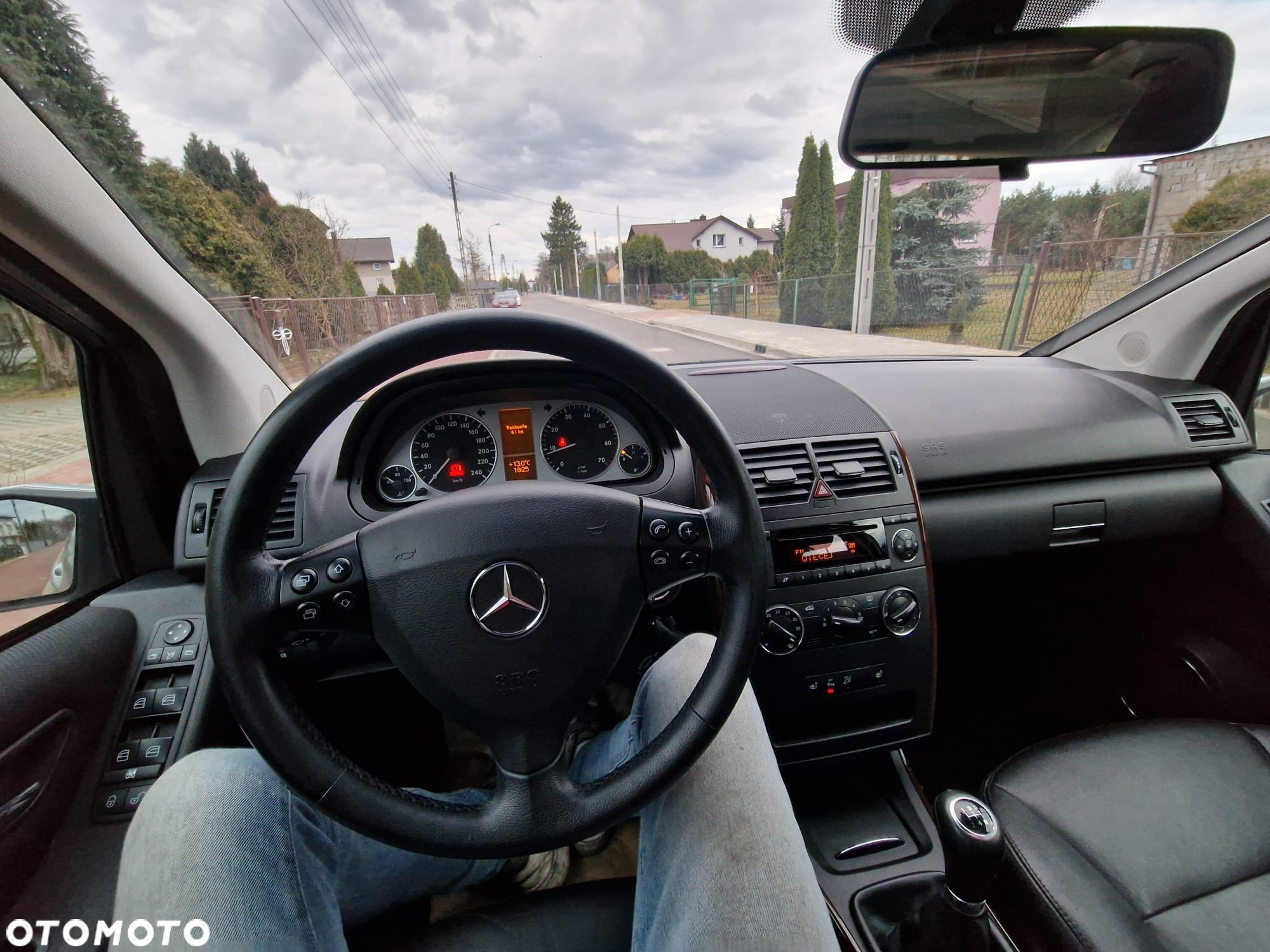 Mercedes-Benz Klasa A 180 BlueEFFICIENCY Elegance Special Edition - 16