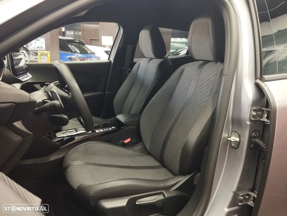 Peugeot 2008 1.2 Hybrid Allure e-DCS6 - 18