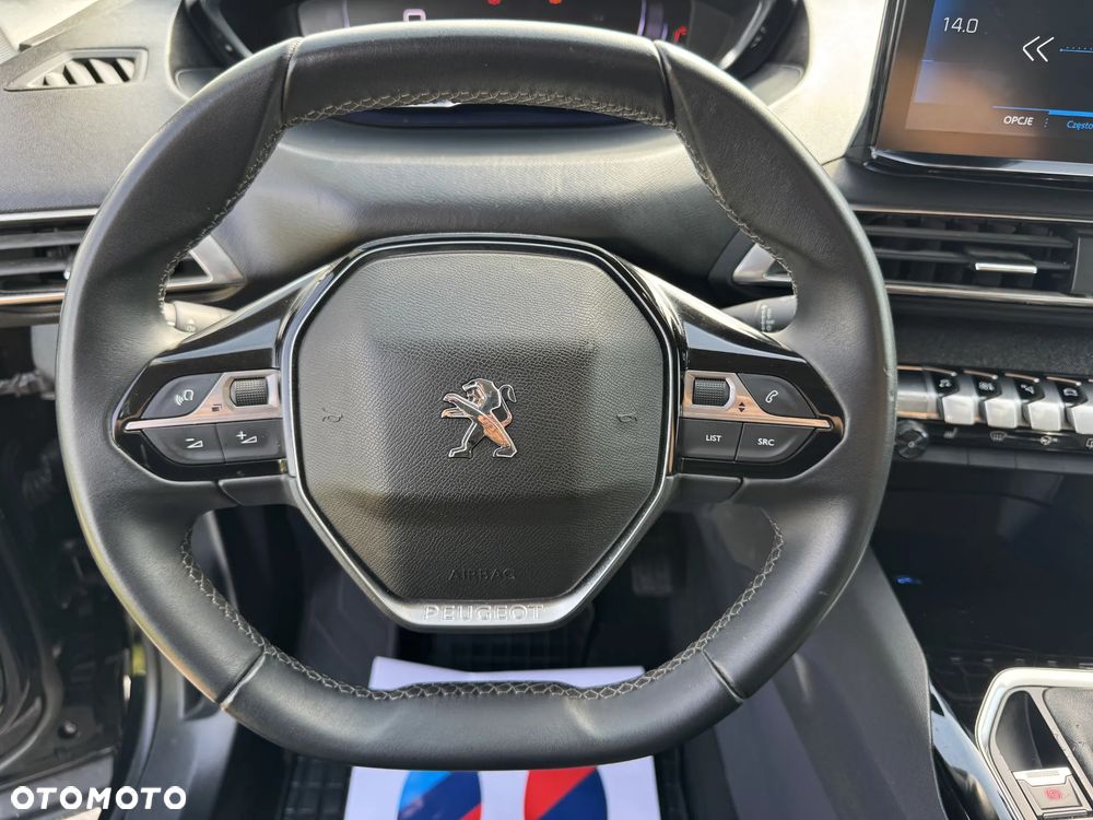 Peugeot 3008 1.2 PureTech Allure S&S - 33