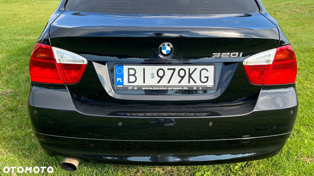 BMW Seria 3 320i - 6