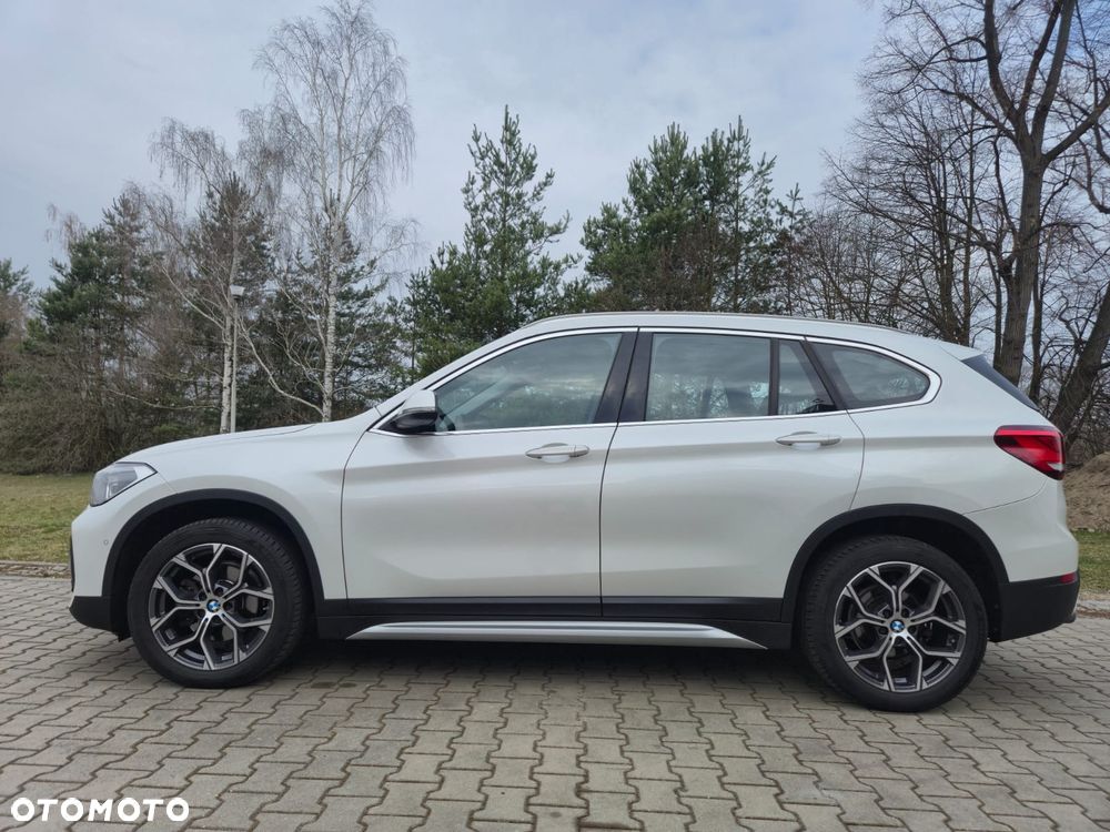 BMW X1 xDrive18d xLine - 9