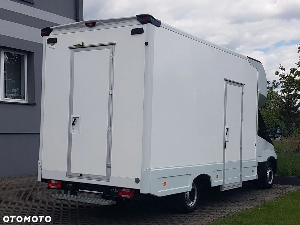 Iveco DAILY KONTENER NISKOPODŁOGOWY 4,43x2,23x2,42 SKLEP FOODTRUCK BAR KLIMA KONIOWÓZ KAMPER - 4
