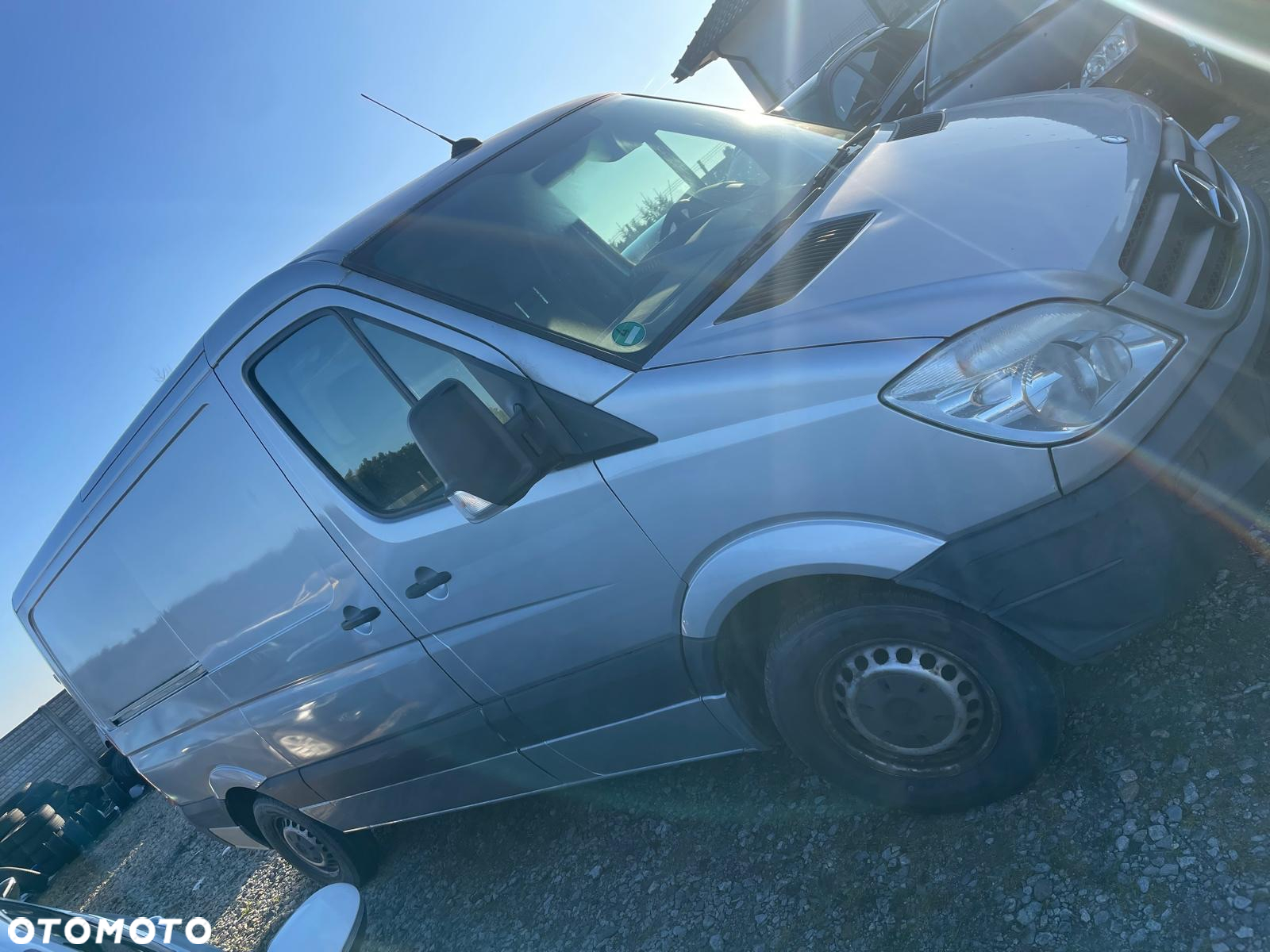 Mercedes-Benz Sprinter - 2
