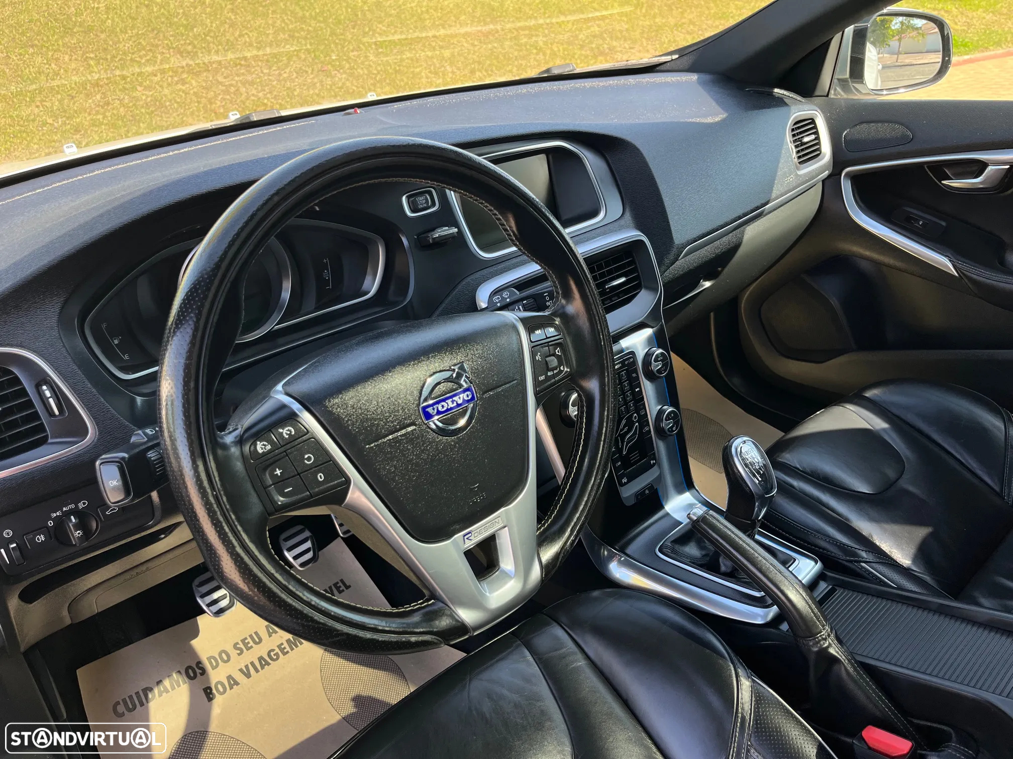 Volvo V40 1.6 D2 R-Design Summum - 5