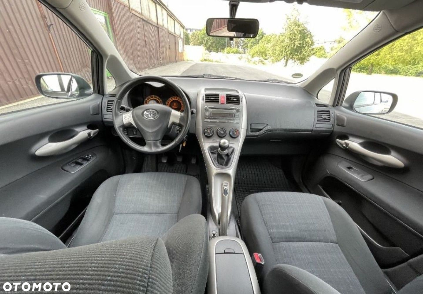 Toyota Auris - 17